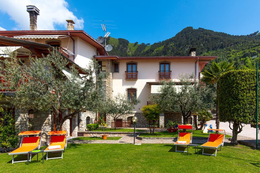 Villa Mariarosa Apartments Tignale Εξωτερικό φωτογραφία