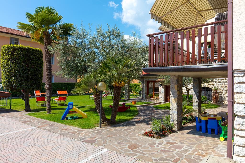 Villa Mariarosa Apartments Tignale Εξωτερικό φωτογραφία