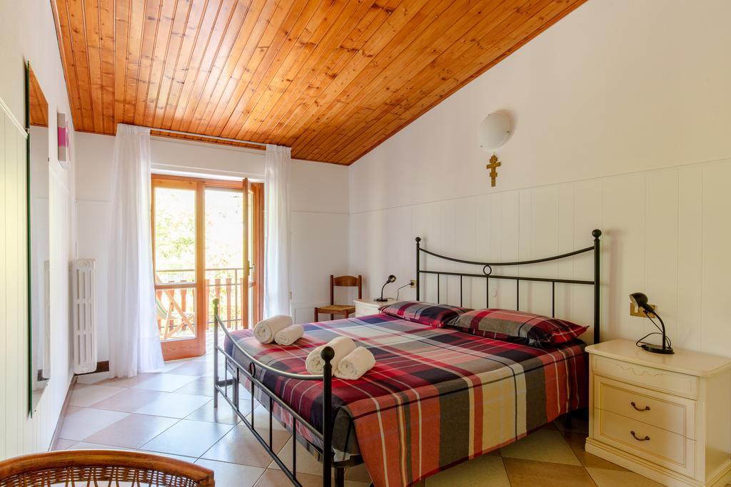 Villa Mariarosa Apartments Tignale Εξωτερικό φωτογραφία