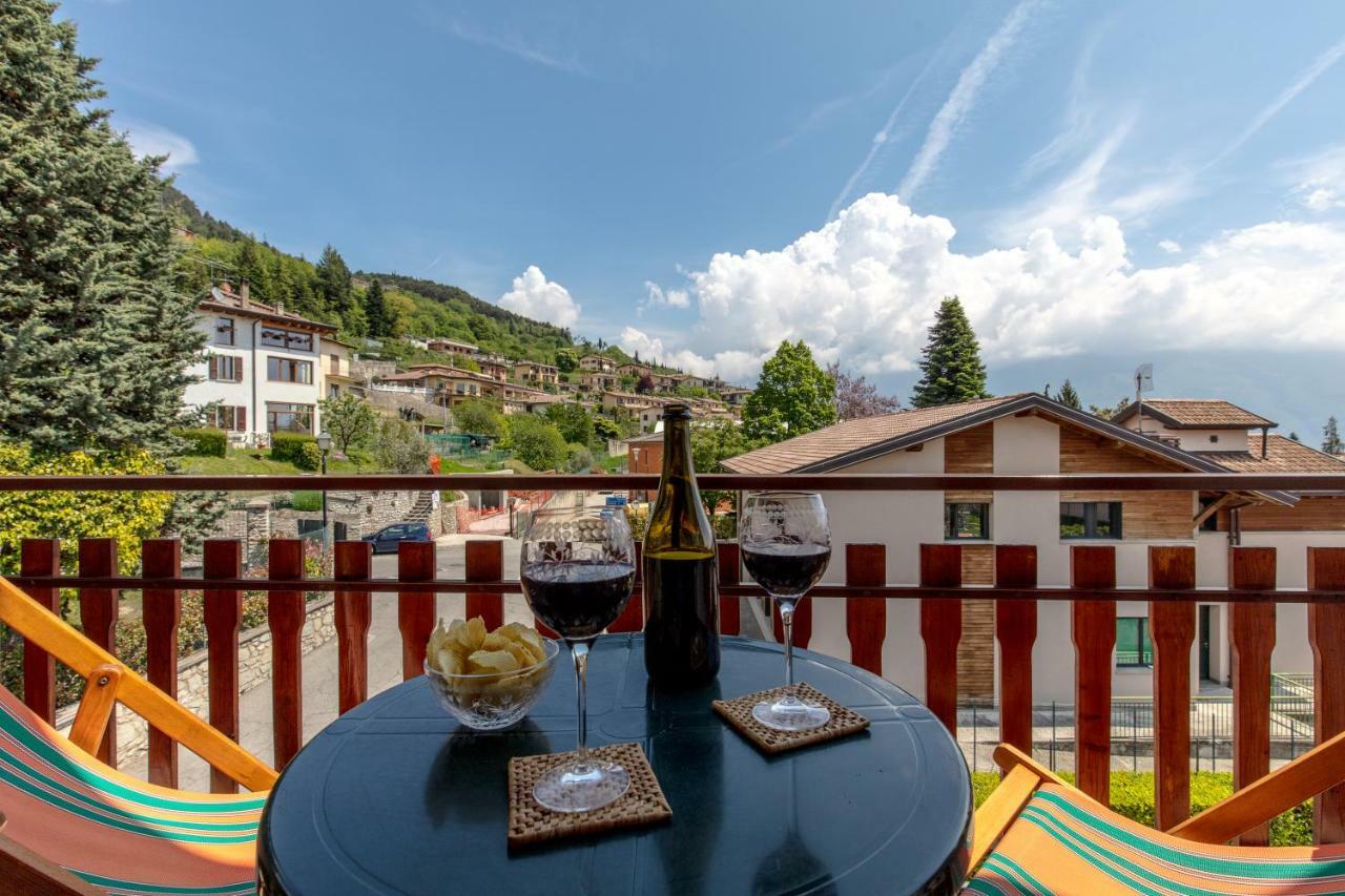 Villa Mariarosa Apartments Tignale Εξωτερικό φωτογραφία