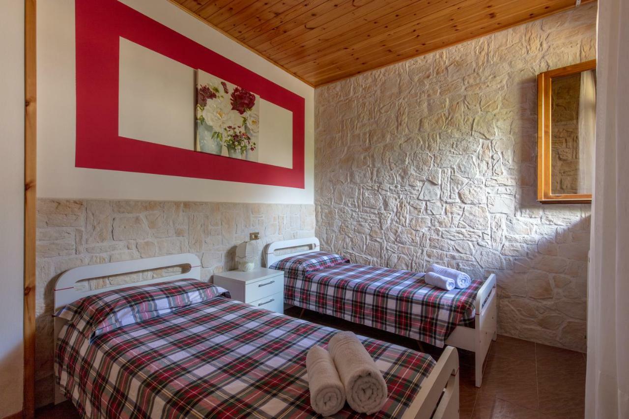 Villa Mariarosa Apartments Tignale Εξωτερικό φωτογραφία